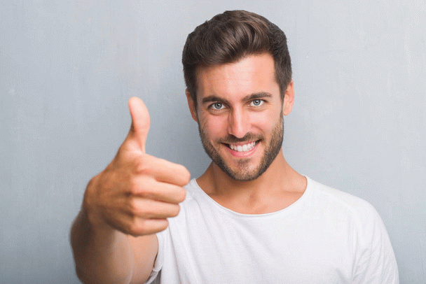 20 نکته و 9 علت بالا آوردن گربه بعد از غذا که باید بدانید!